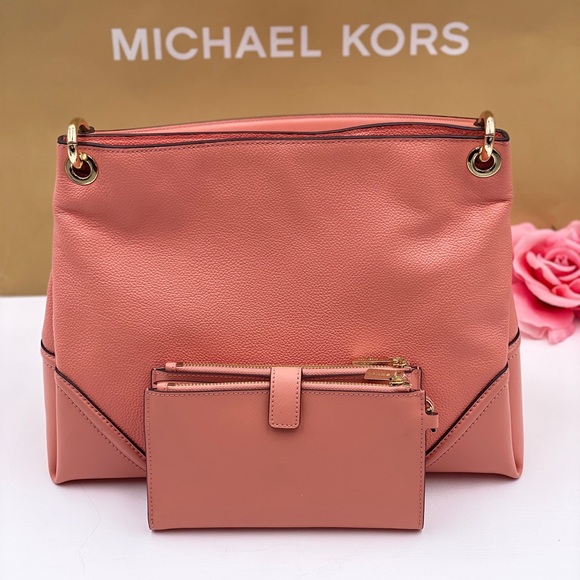 Michael Kors Nicole Shoulder Bag & Wallet Set - Picture 5 of 11
